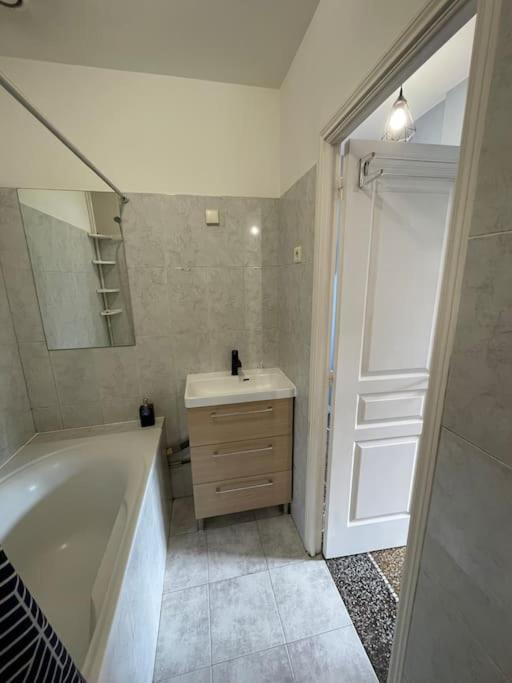 Nice Riviera Fabulous Seaside Apartment With 3 Bedrooms מראה חיצוני תמונה